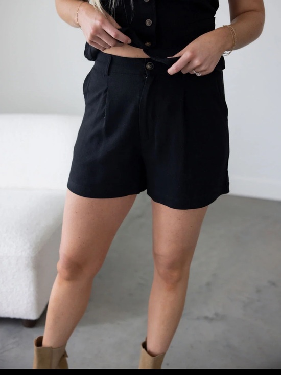 BE COOL Pants - Be Cool Linen Shorts Size Large Black Side Pockets Flowy Comfortable Lightweight